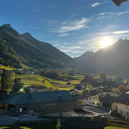 Haus Wildspitz Apartment Neustift im Stubaital Exterior photo